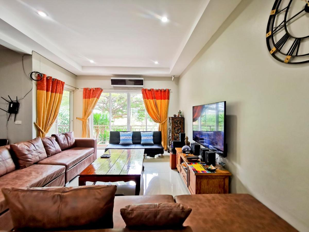 Villa Thepprasit Cosy Jomtien Exterior foto